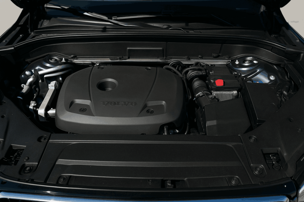 2024 volvo xc90 recharge t8 plus 4dr suv 2.0l turbo gaselectric engine shown