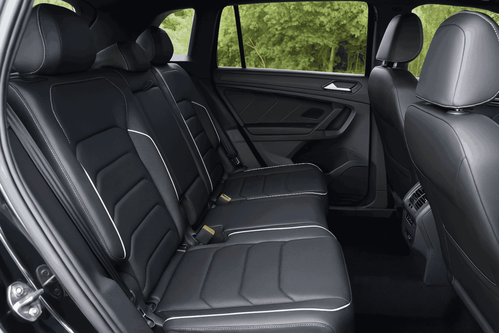 volkswagen tiguan sel r line 4dr suv rear seats