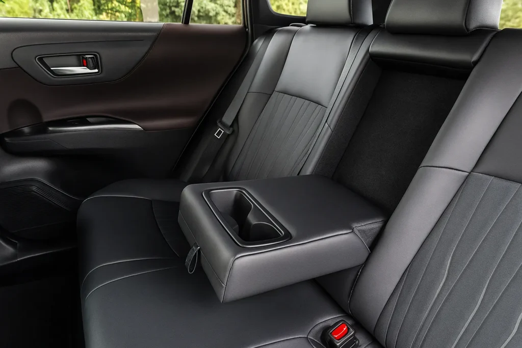 2022 Toyota Venza Limited 4dr SUV rear seats 2022 Toyota Venza Limited 4dr SUV rear seats
