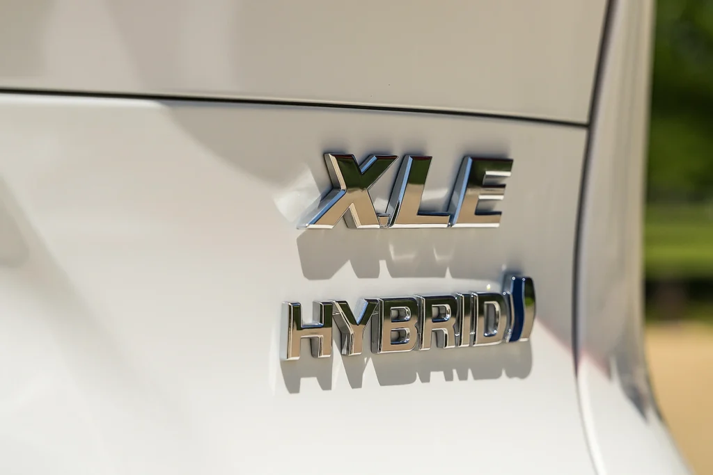 Toyota Venza Limited 4dr SUV rear badge Toyota Venza Limited 4dr SUV rear badge