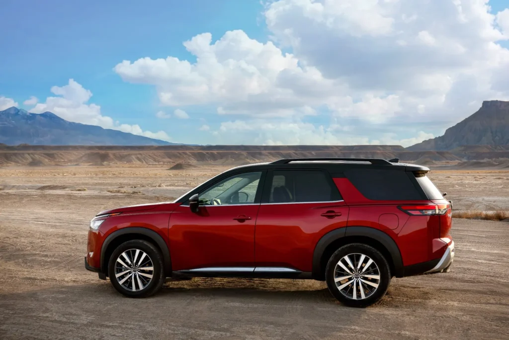 2022 Nissan Pathfinder Platinum 4dr SUV Profile 2022 Nissan Pathfinder Platinum 4dr SUV Profile