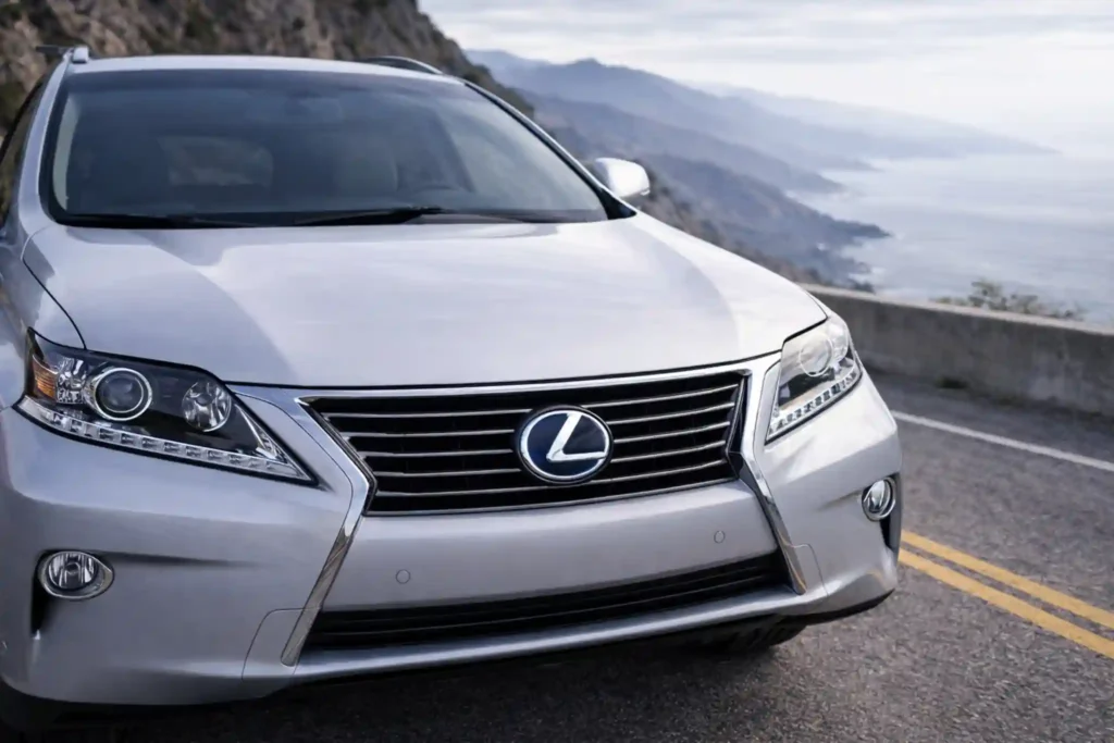 2014 Lexus RX 450h Spindle Grille and Headlight Close Up 2014 Lexus RX 450h Spindle Grille and Headlight Close Up