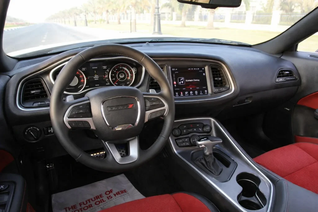 2015 Dodge Challenger SXT Wide Cockpit Interior View from Driver Seat 2015 Dodge Challenger SXT Wide Cockpit Interior View from Driver Seat