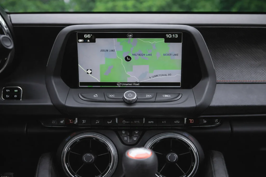 2017 chevrolet camaro v6 center stack close up with navigation touchscreen and dual round air vents 2017 chevrolet camaro v6 center stack close up with navigation touchscreen and dual round air vents