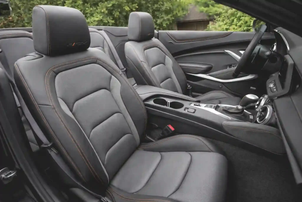 2017 chevrolet camaro v6 convertible front seats interior view 2017 chevrolet camaro v6 convertible front seats interior view
